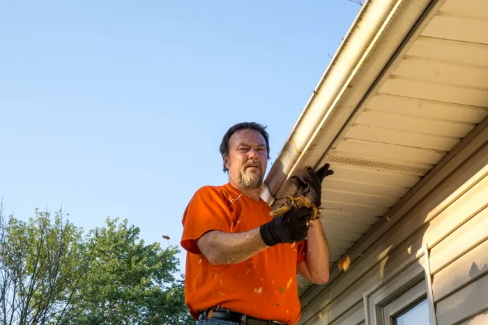 How to Repair Gutter Leaks in Columbus, OH How to Repair Gutter Leaks in Columbus, OH
